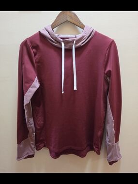 Under Armour Womens Medium Coldgear Hoodie